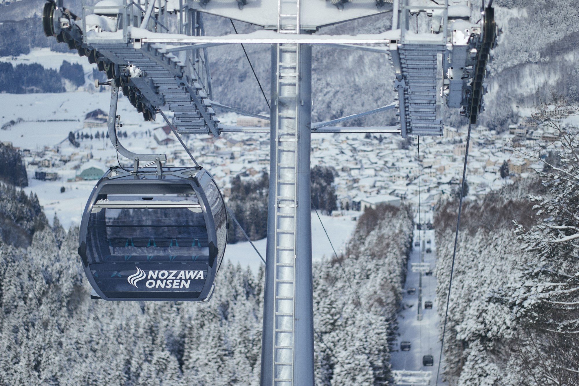 Ski slopes and lifts conditions